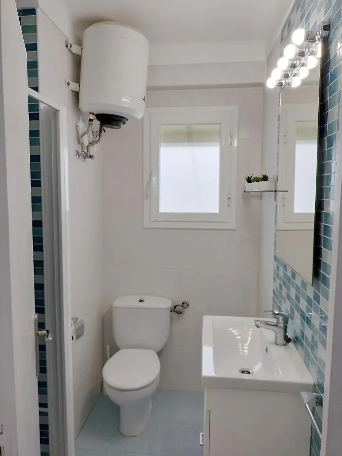 Cambrils Beach Apartment 0*,  Spain